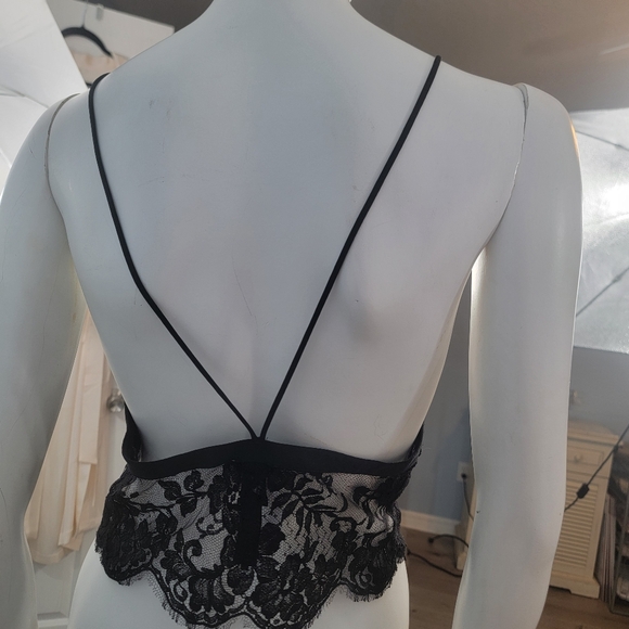 La Perla all lace with silk details whimsigoth crop top and t back straps small - Picture 7 of 11